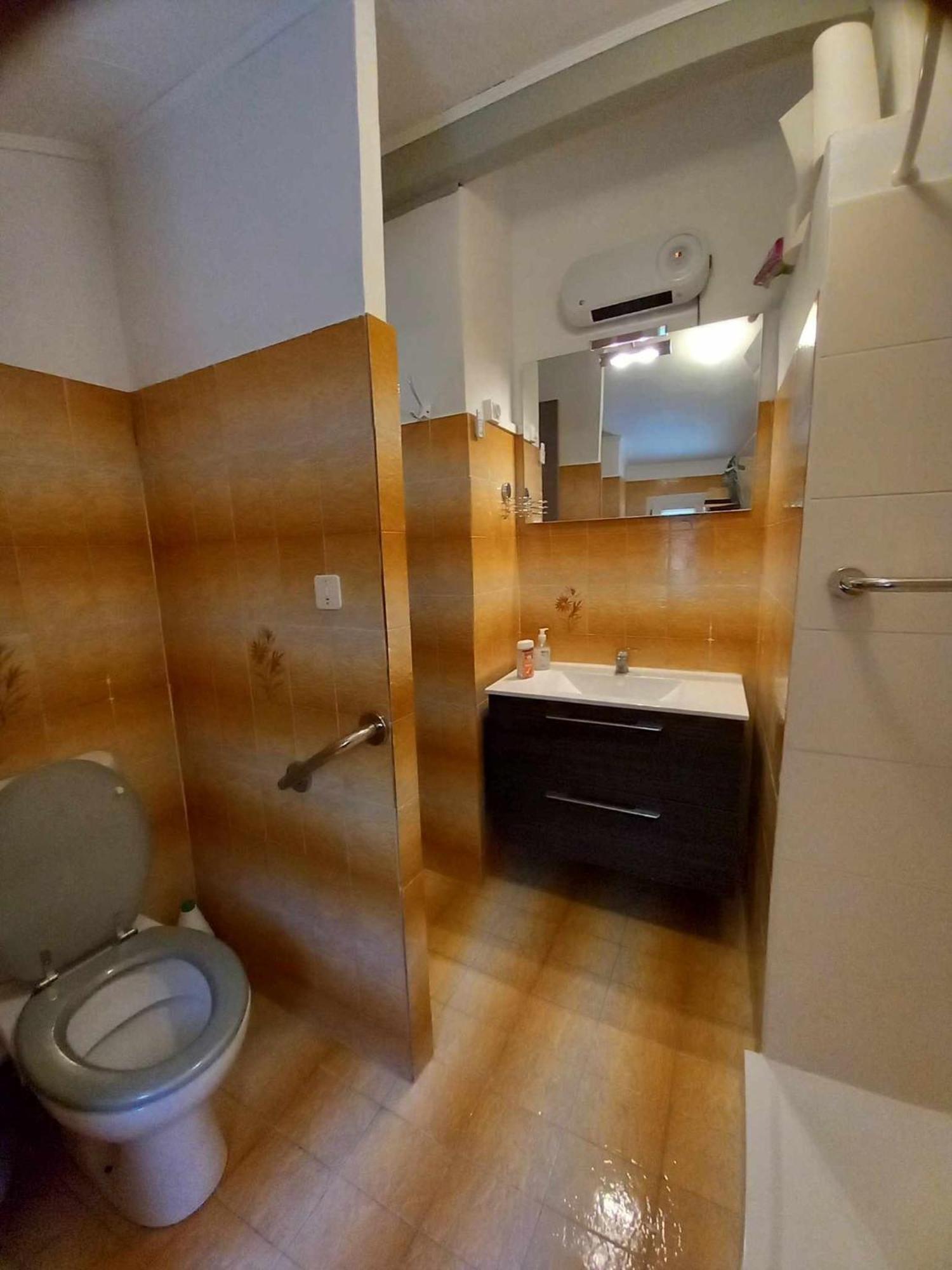 Chambre D Hote Les Heures Claires 伊斯特尔 外观 照片